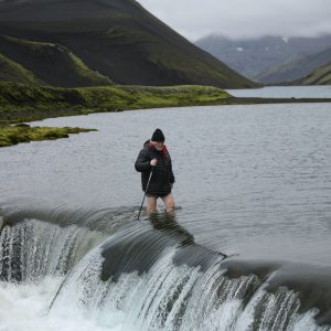 Fjallabak river crossing by foot